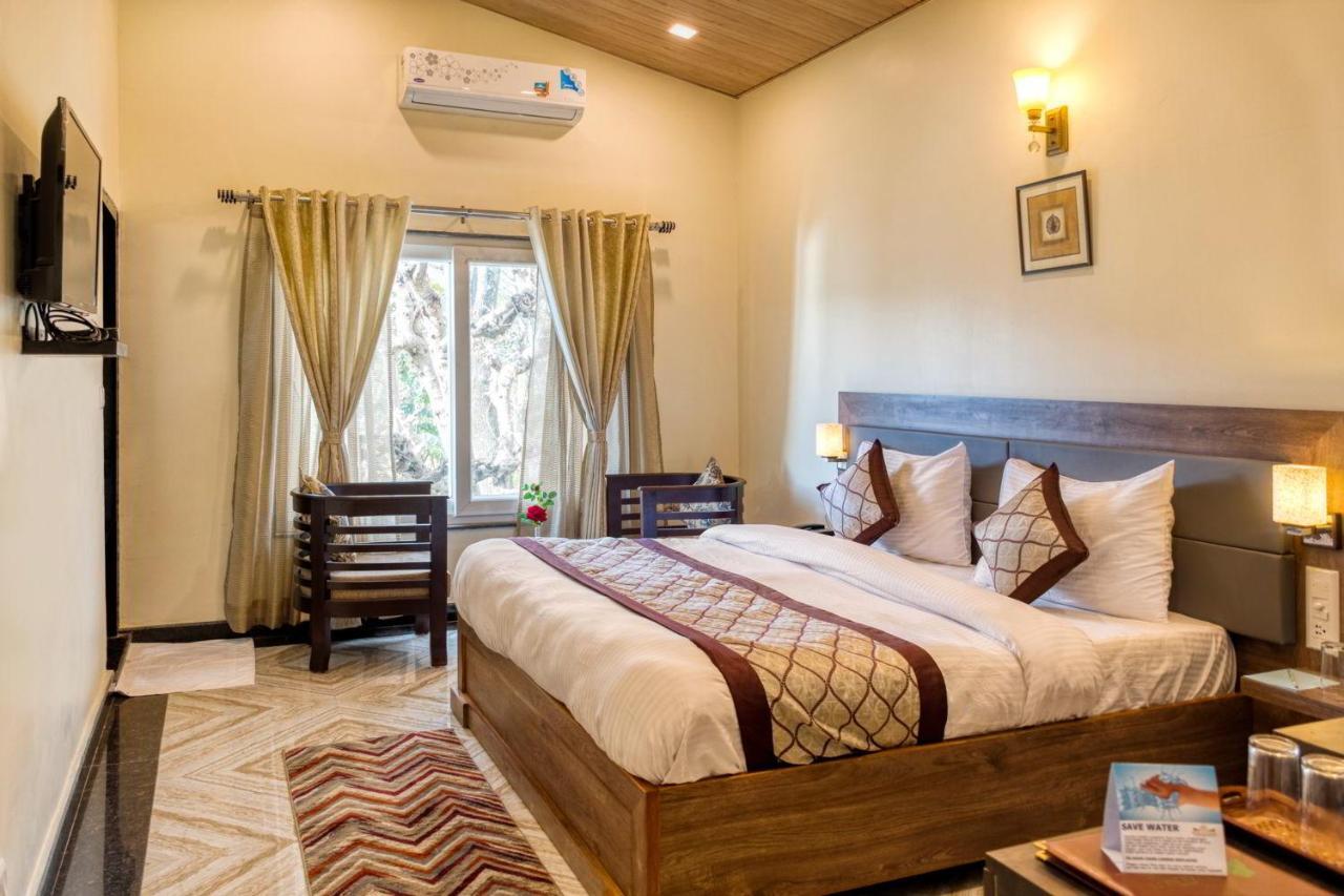 The Walnut Creek Hotel Bhimtal Bagian luar foto