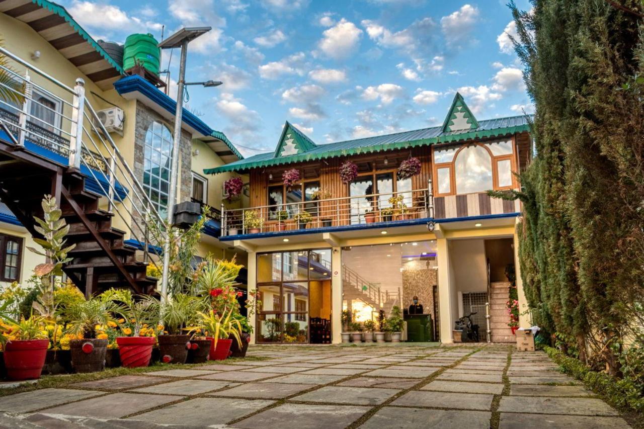 The Walnut Creek Hotel Bhimtal Bagian luar foto