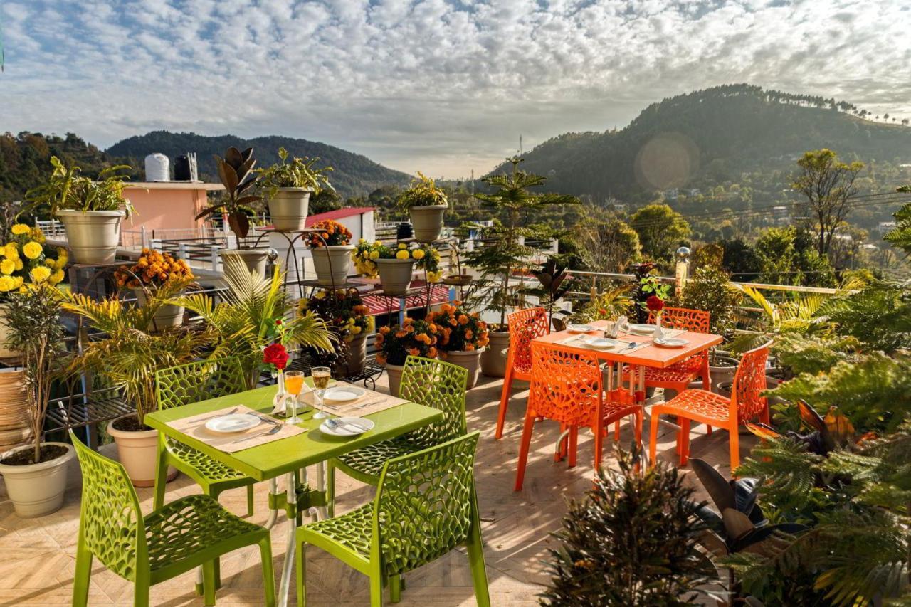 The Walnut Creek Hotel Bhimtal Bagian luar foto