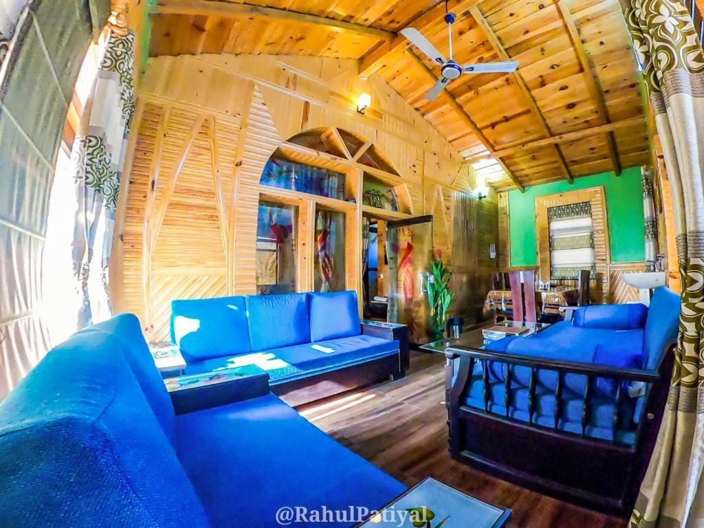 The Walnut Creek Hotel Bhimtal Bagian luar foto