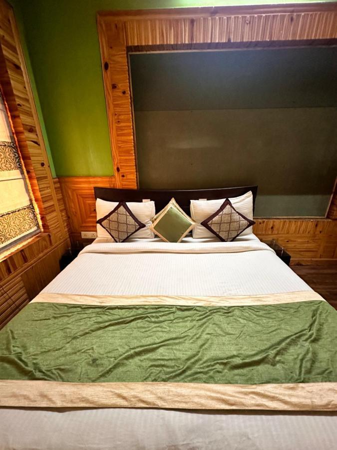 The Walnut Creek Hotel Bhimtal Bagian luar foto